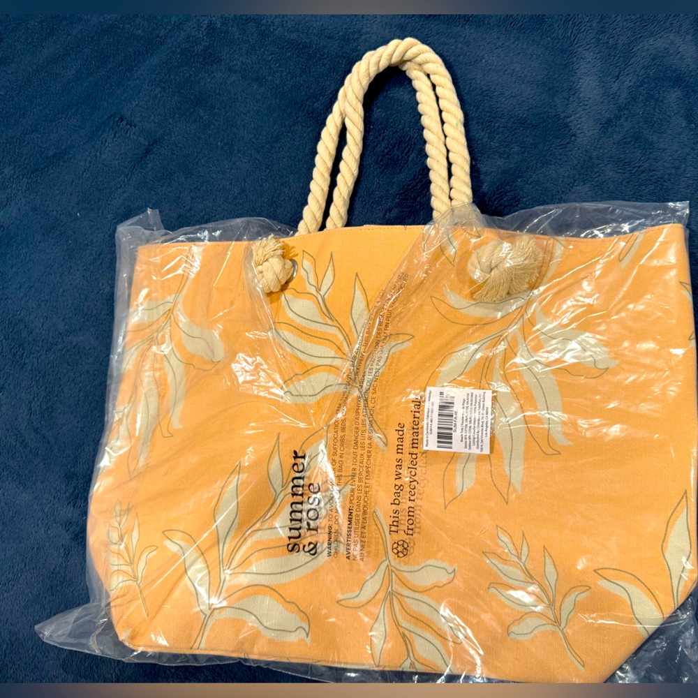 Summer & Rose Beach Tote